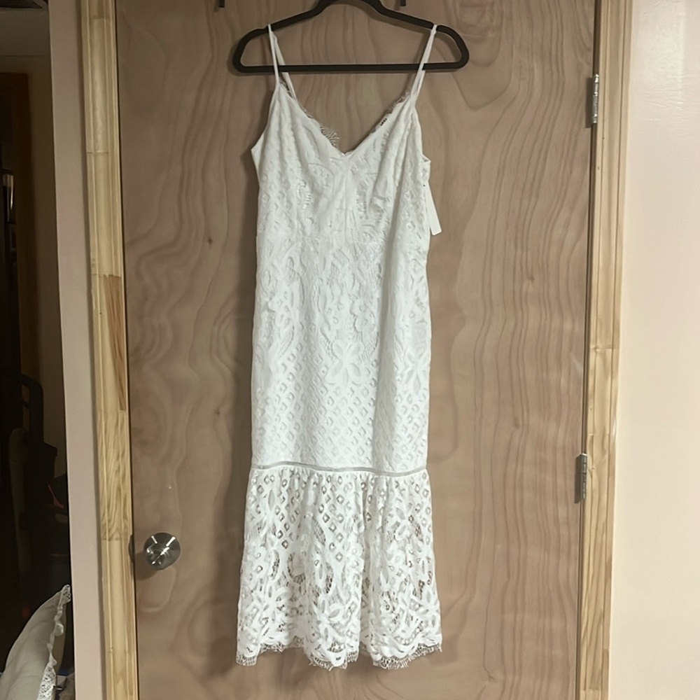 White lace dress